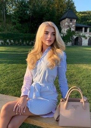 Саша (23), Лермонтовский проспект, 8,000 ₽ час, Секс классический, Окончание в рот, тел +7(908)597-23-19