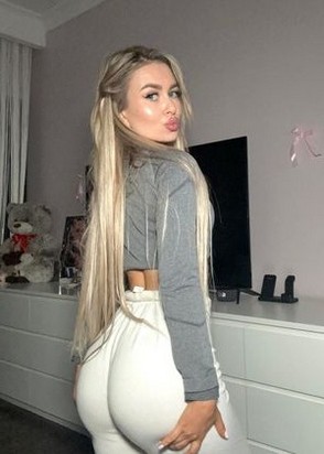 Эля (22), Каширская, 8,000 ₽ час, Массаж профессиональный, Фетиш, тел +7(917)937-40-01