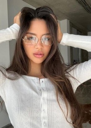 Лена (22), Чеховская, 8,000 ₽ час, Услуги семейной паре, Легкая доминация, тел +7(918)269-16-64