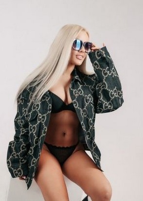 Лола (24), Охотный ряд, 3,000 ₽ час, Стриптиз не профи, Массаж эротический, тел +7(902)698-19-13