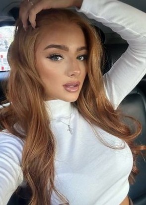 Ася (23), Каширская, 5,000 ₽ час, Стриптиз не профи, Фистинг классический, тел +7(902)918-68-71