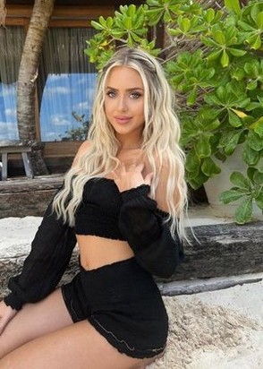 Маша (24), No phrase key specified, 10,000 ₽ час, Услуги семейной паре, Массаж расслабляющий, тел +7(921)695-45-93