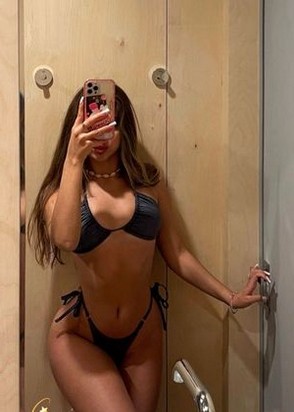 Алена (21), Профсоюзная, 2,000 ₽ час, Минет в презервативе, Окончание на лицо, тел +7(991)910-41-43