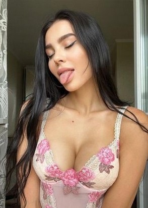 Кира (22), Таганская, 5,000 ₽ час, Минет в презервативе, Окончание на лицо, тел +7(900)386-63-12