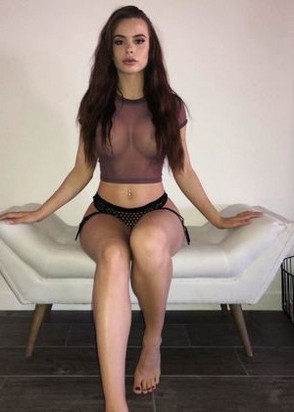 Алена (21), Студенческая, 2,000 ₽ час, Окончание на грудь, Окончание на лицо, тел +7(927)907-98-13