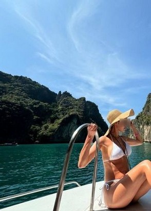 Лейла (26), Алексеевская, 10,000 ₽ час, Минет без резинки, Массаж классический, тел +7(917)639-63-49