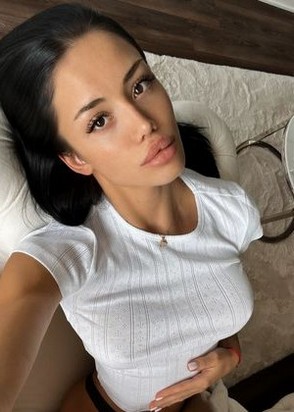 Дина (24), Проспект Мира, 8,000 ₽ час, Минет глубокий, Окончание на лицо, тел +7(918)407-59-27