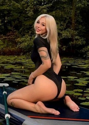 Регина (23), Университет, 3,000 ₽ час, Секс классический, Массаж эротический, тел +7(989)165-39-04