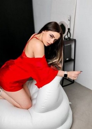 Рита (24), Университет, 5,000 ₽ час, Массаж классический, Легкая доминация, тел +7(908)704-12-81