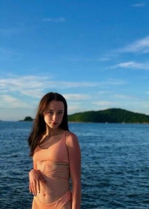 Лора (18), No phrase key specified, 14,000 ₽ час, Услуги семейной паре, Окончание в рот, тел +7(999)349-27-71