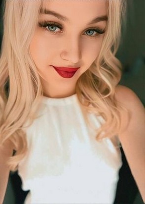 Лада (21), Университет, 11,000 ₽ час, Окончание на грудь, Массаж расслабляющий, тел +7(988)201-07-47