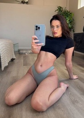 Дияна (24), Щукинская, 3,000 ₽ час, Секс классический, Услуги семейной паре, тел +7(902)580-47-73