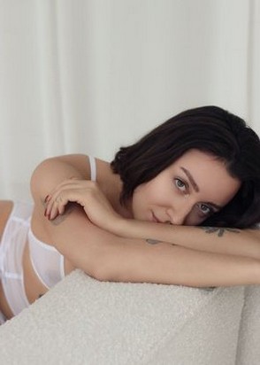 Ева (26), No phrase key specified, 18,000 ₽ час, Секс классический, Госпожа, тел +7(951)829-62-02