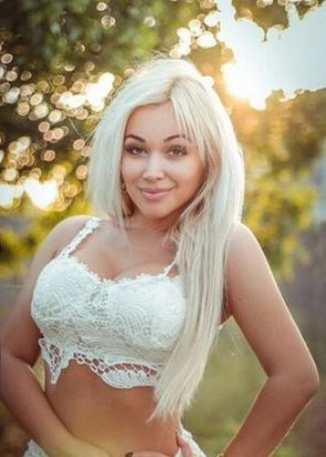 Ева (24), Красково, 5,000 ₽ час, Минет в презервативе, Легкая доминация, тел +7(902)521-24-54