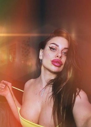 Каролина (27), Смоленская, 16,000 ₽ час, Игрушки, Золотой дождь вам (мужчине), тел +7(904)169-15-63