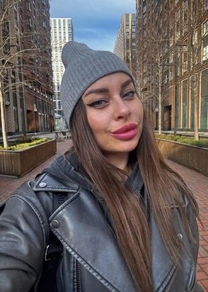 Карина (27), Тушинская, 15,000 ₽ час, Минет без резинки, Стриптиз не профи, тел +7(900)964-08-91