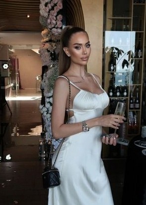 Даша (26), No phrase key specified, 8,000 ₽ час, Минет в презервативе, Окончание на лицо, тел +7(918)381-96-30