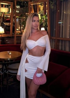 Ева (25), No phrase key specified, 8,000 ₽ час, Массаж профессиональный, Фетиш, тел +7(999)718-13-86