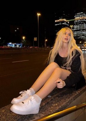 Маша (25), Новые Черемушки, 3,000 ₽ час, Стриптиз не профи, Массаж эротический, тел +7(937)491-76-89