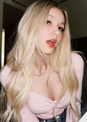 Маша (25), Новые Черемушки, 3,000 ₽ час, Минет в презервативе, Массаж эротический, тел +7(952)495-50-85