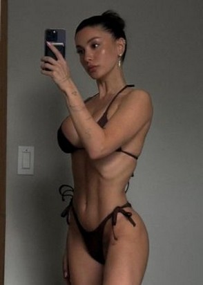 Дарья (21), Первомайская, 10,000 ₽ час, Минет в презервативе, Стриптиз не профи, тел +7(938)094-74-52