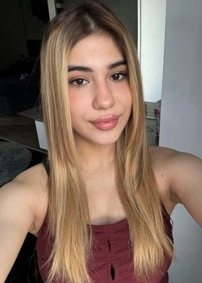 Дарина (19), No phrase key specified, 16,000 ₽ час, Окончание на грудь, Стриптиз не профи, тел +7(901)762-17-21