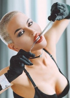 Мила (24), Шаболовская, 10,000 ₽ час, Игрушки, Легкая доминация, тел +7(921)307-68-26