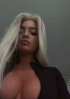 Милана (24), Алма-Атинская, 3,000 ₽ час, Минет в презервативе, Окончание на лицо, тел +7(953)124-50-48