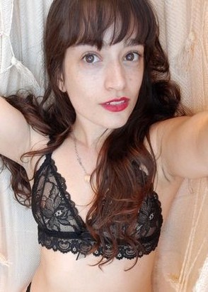 Даша (19), Каширская, 200 ₽ час, Окончание на грудь, Окончание на лицо, тел +7(904)639-25-48