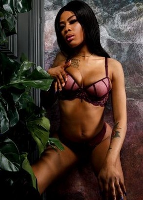 Linda (22), Кантемировская, Минет без резинки, Стриптиз не профи, тел +7(908)372-04-49