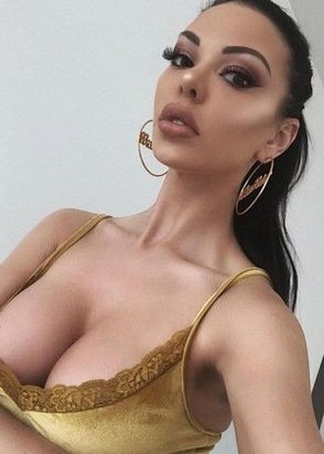 Марта (25), Добрынинская, 10,000 ₽ час, Секс классический, Окончание на грудь, тел +7(937)370-09-92