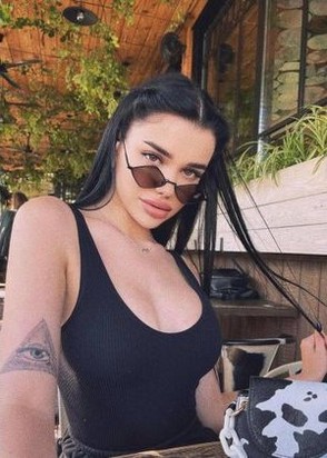 Дина (21), Новые Черемушки, 10,000 ₽ час, Секс классический, Минет глубокий, тел +7(996)530-87-25