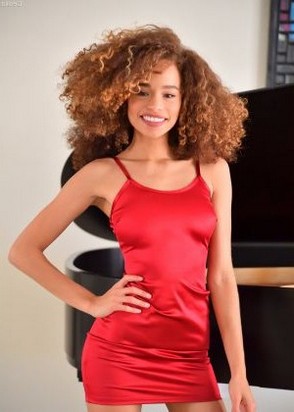 Sonia (21), No phrase key specified, 6,000 ₽ час, Куннилингус, Золотой дождь мне (даме), тел +7(938)920-96-38