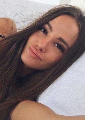 Аделина (21), No phrase key specified, 1,800 ₽ час, Секс классический, Минет без резинки, тел +7(951)859-27-95