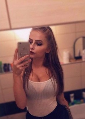 Лена (24), No phrase key specified, 3,000 ₽ час, Минет в презервативе, Минет без резинки, тел +7(921)301-90-85