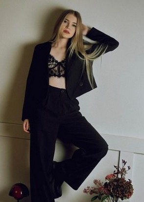 Лола (19), No phrase key specified, 18,000 ₽ час, Минет без резинки, Окончание на грудь, тел +7(937)987-90-31