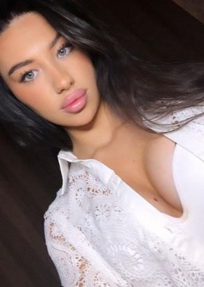 Карина (25), No phrase key specified, 2,000 ₽ час, Минет в машине, Стриптиз не профи, тел +7(921)285-15-49