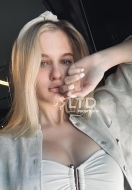 Принцесса Диана (20), Арбатская, 12,000 ₽ час, Услуги семейной паре, Массаж классический, тел +7(921)947-75-04